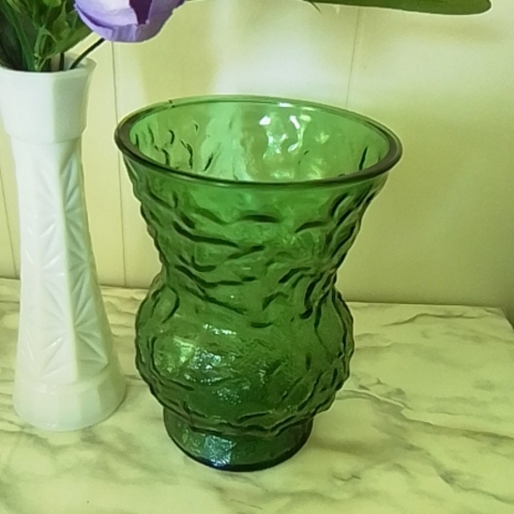 VTG E.O BRODY GREEN CRINKLE VASE - Picture 1 of 4